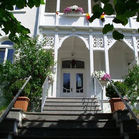 Apartments Haus Eintracht Sellin ภายนอก รูปภาพ